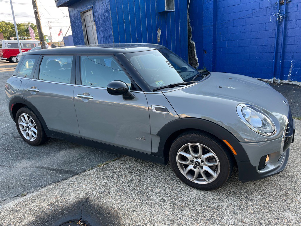 2017 MINI Cooper Image 6