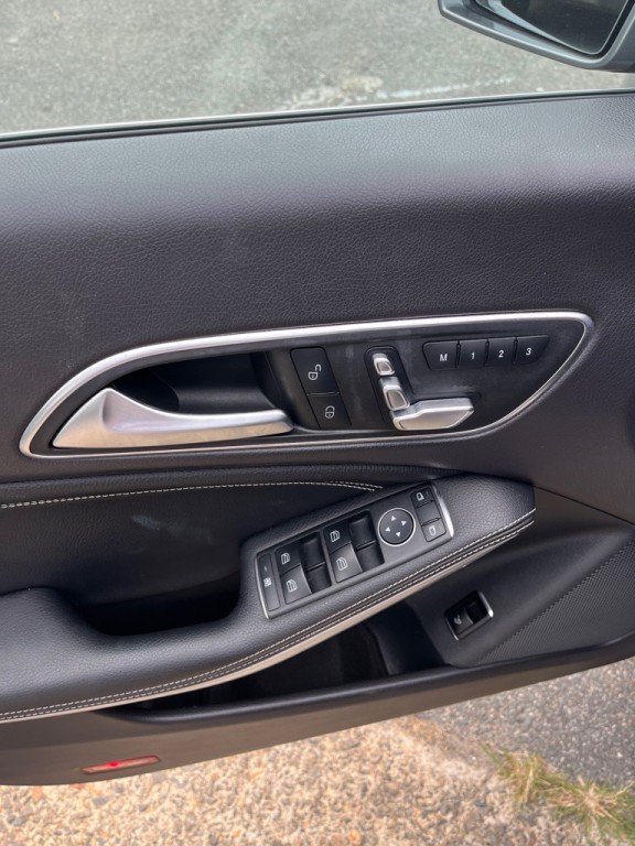 2019 Mercedes-Benz CLA-Class Image 12