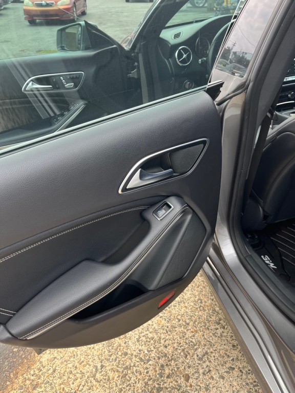 2019 Mercedes-Benz CLA-Class Image 14