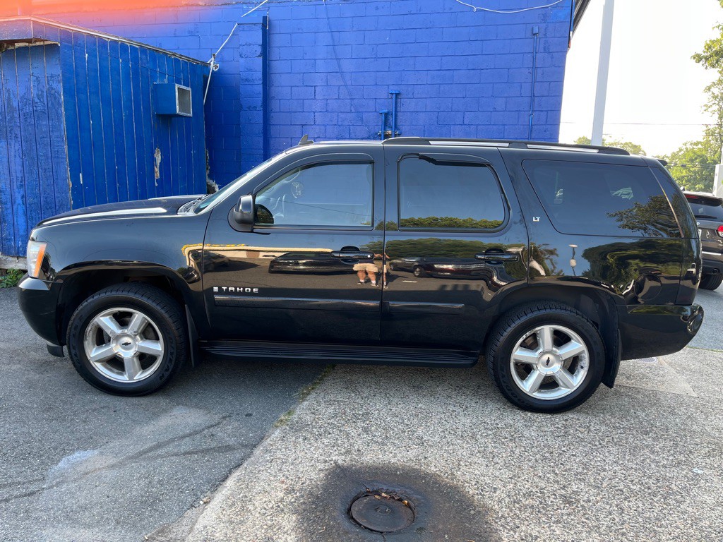 2008 Chevrolet Tahoe Image 3