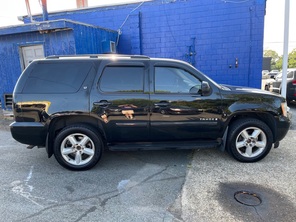 2008 Chevrolet Tahoe Image 10