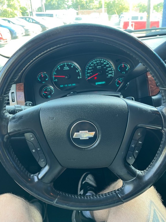 2008 Chevrolet Tahoe Image 18