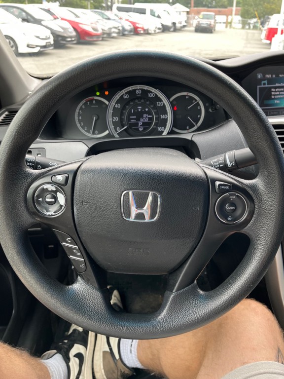 2013 Honda Accord Image 16