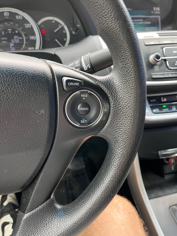 2013 Honda Accord Image 18