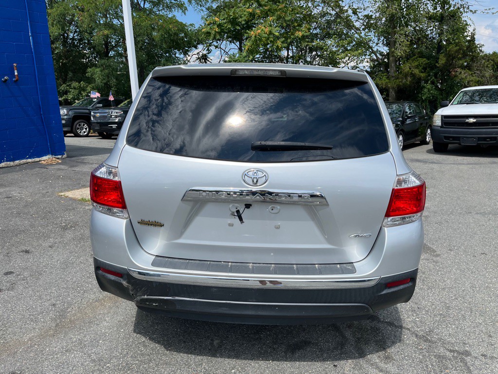 2013 Toyota Highlander Image 9