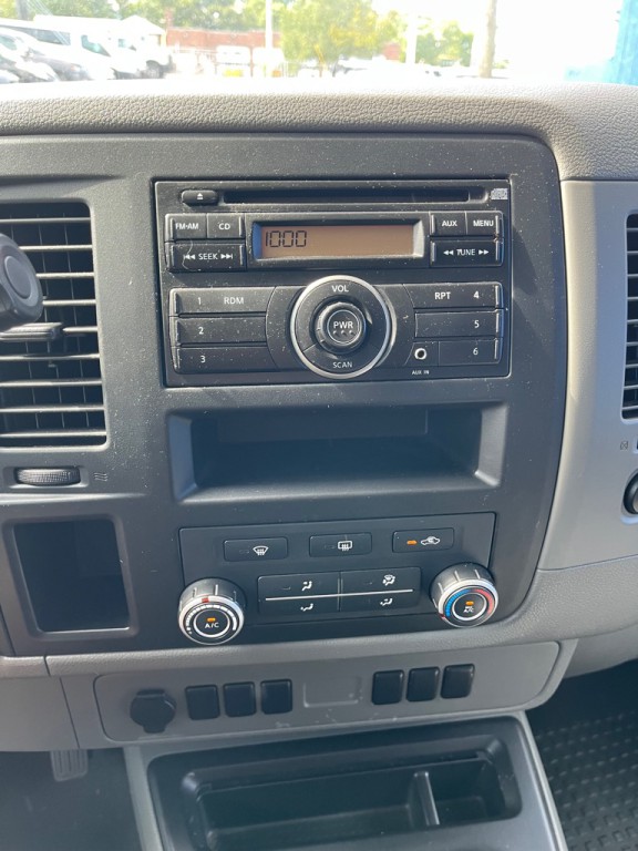2012 Nissan NV Image 20