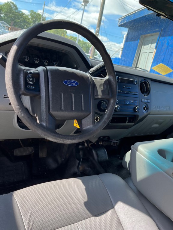 2015 Ford F-250 Image 10