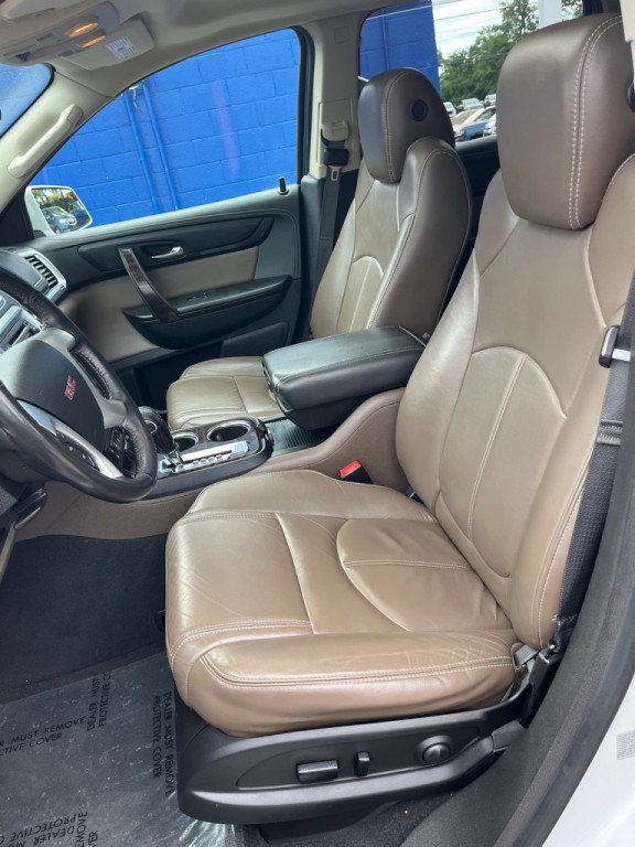 2017 GMC Acadia Image 12