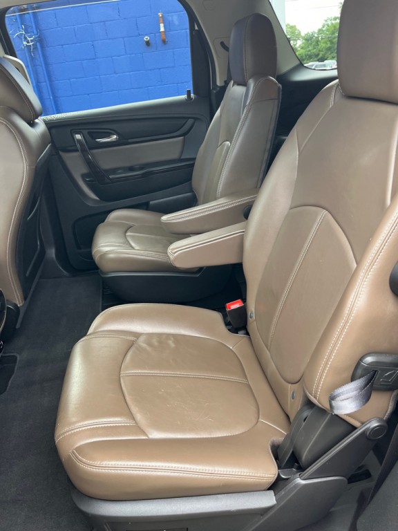 2017 GMC Acadia Image 14