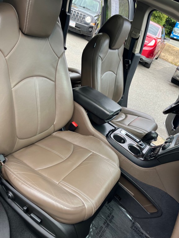 2017 GMC Acadia Image 18
