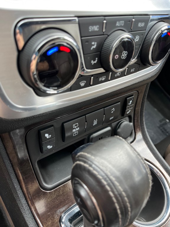 2017 GMC Acadia Image 27