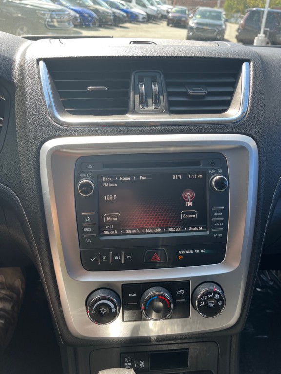 2015 GMC Acadia Image 24