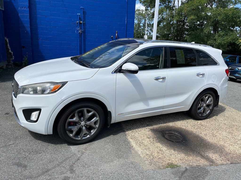 2016 Kia Sorento Image 1