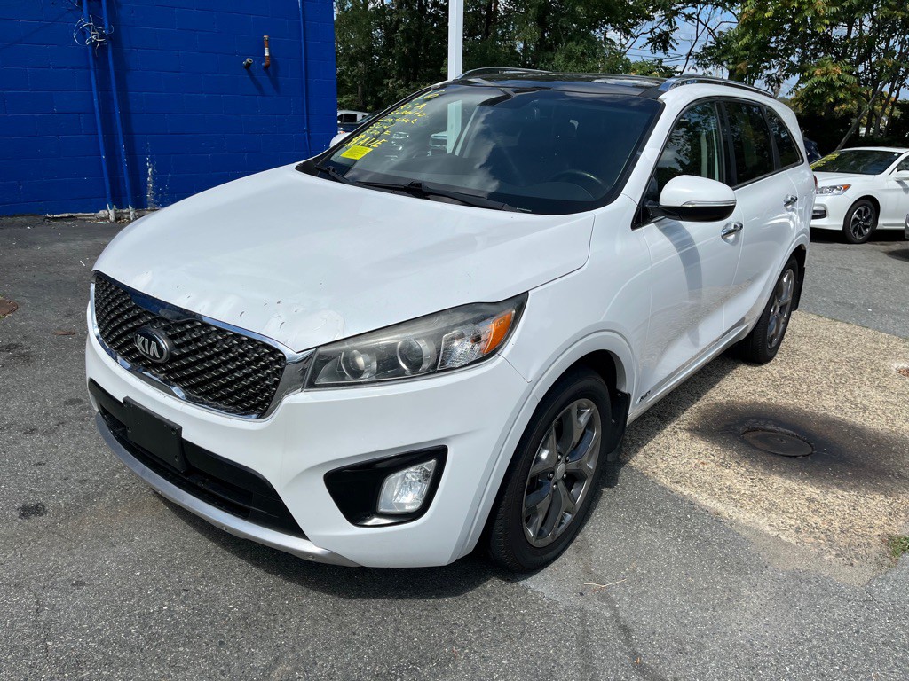 2016 Kia Sorento Image 2