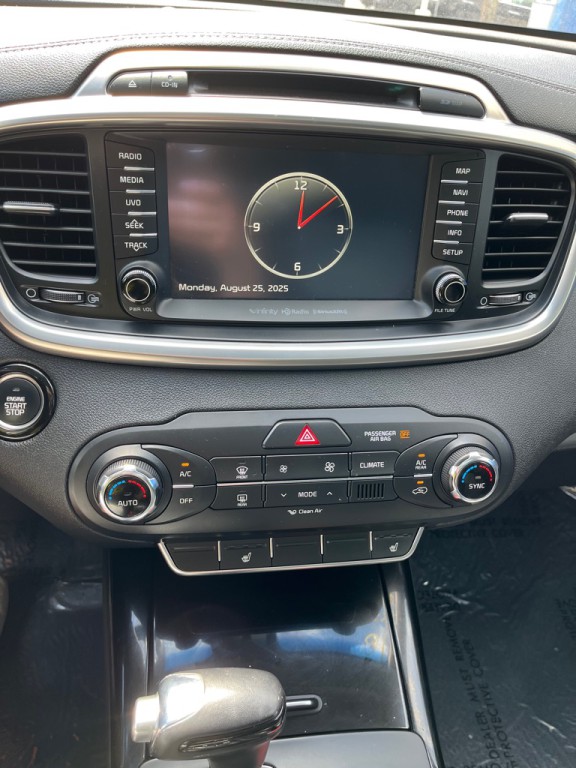 2016 Kia Sorento Image 23