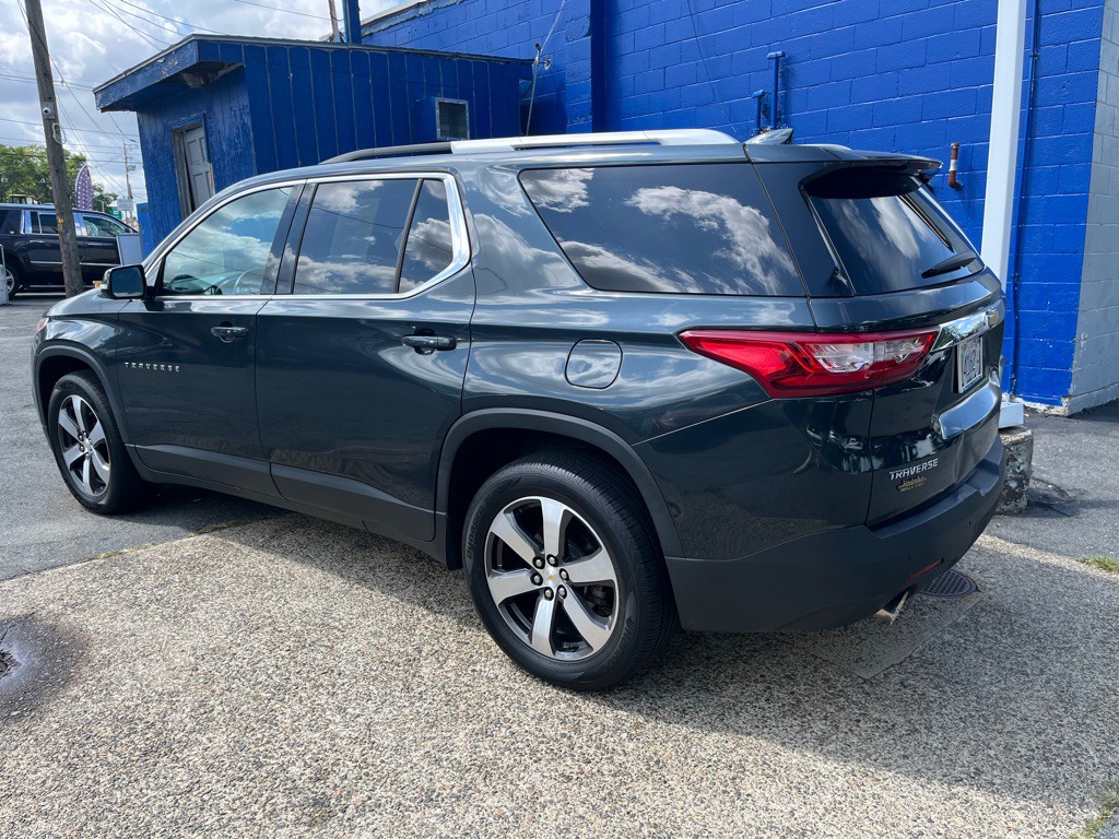 2018 Chevrolet Traverse Image 3