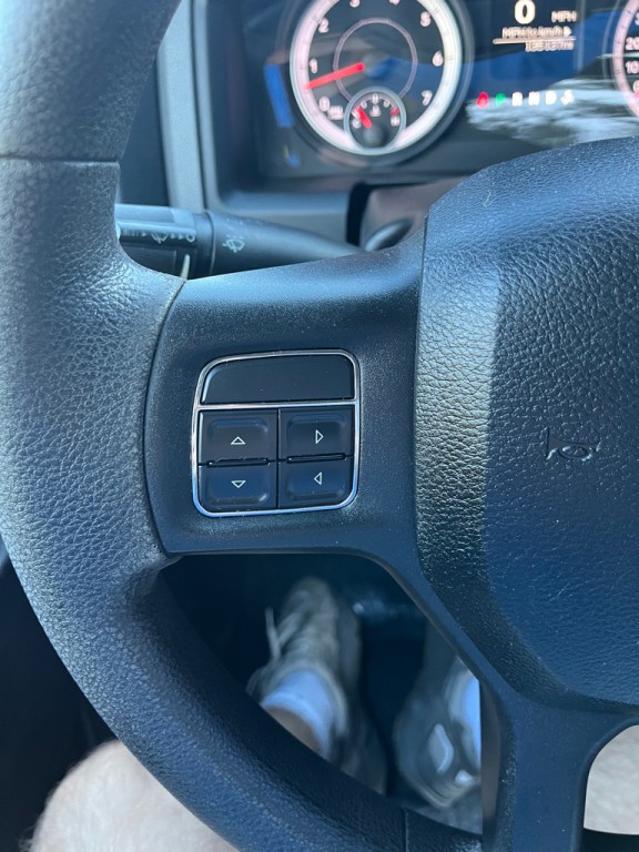 2013 RAM 1500 Image 17