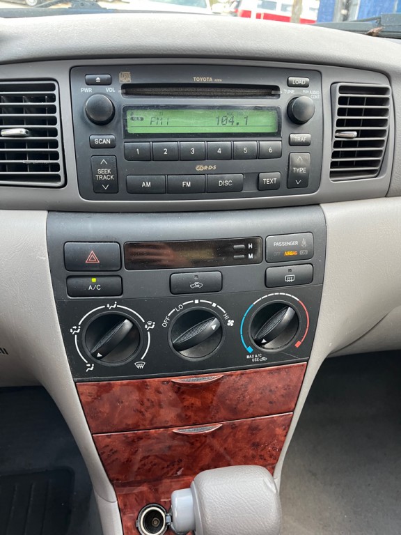 2006 Toyota Corolla Image 18