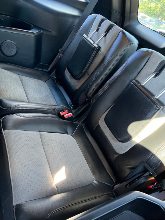2017 Ford Explorer Image 15