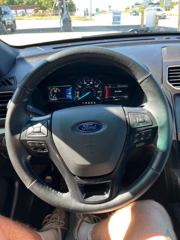 2017 Ford Explorer Image 18
