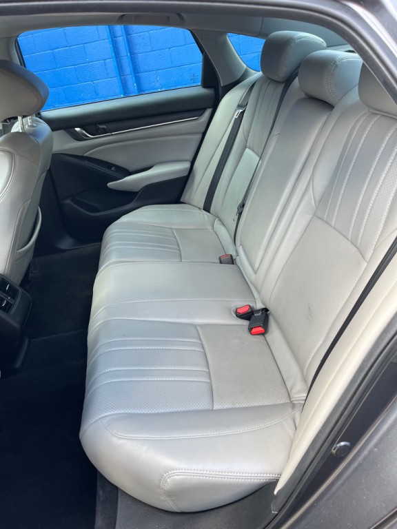 2019 Honda Accord Image 14