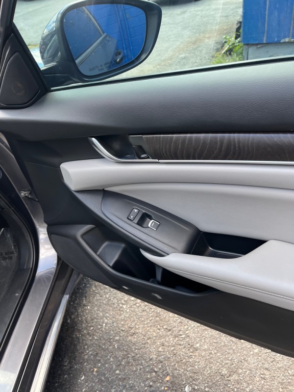 2019 Honda Accord Image 18