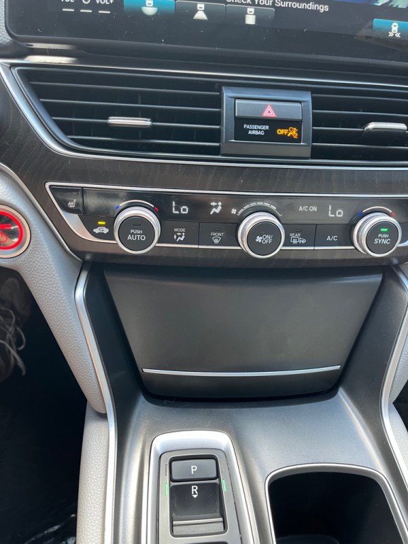 2019 Honda Accord Image 28