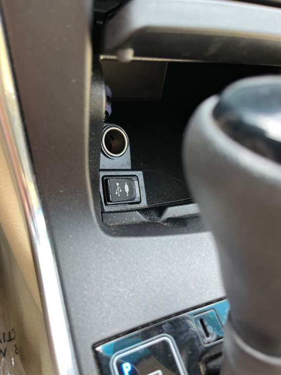 2017 Toyota Camry Image 26