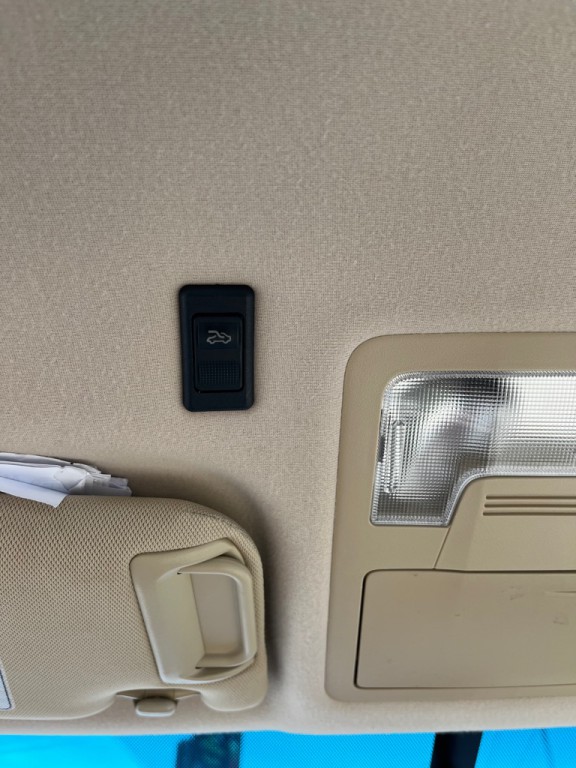 2017 Toyota Camry Image 28