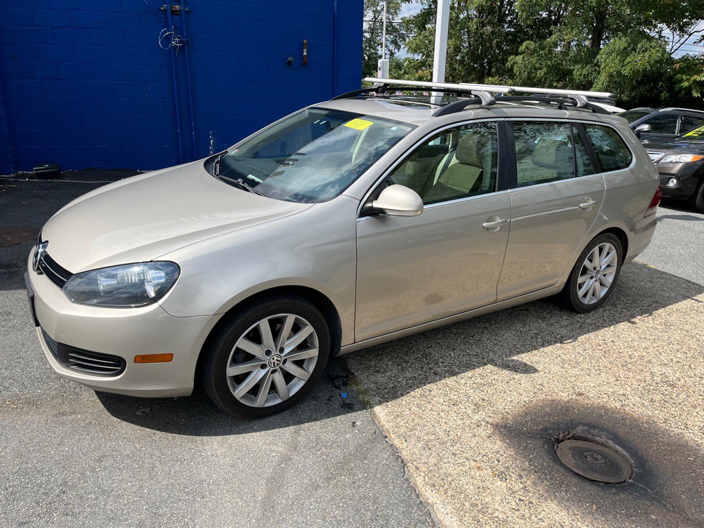 2013 Volkswagen Jetta Image 1