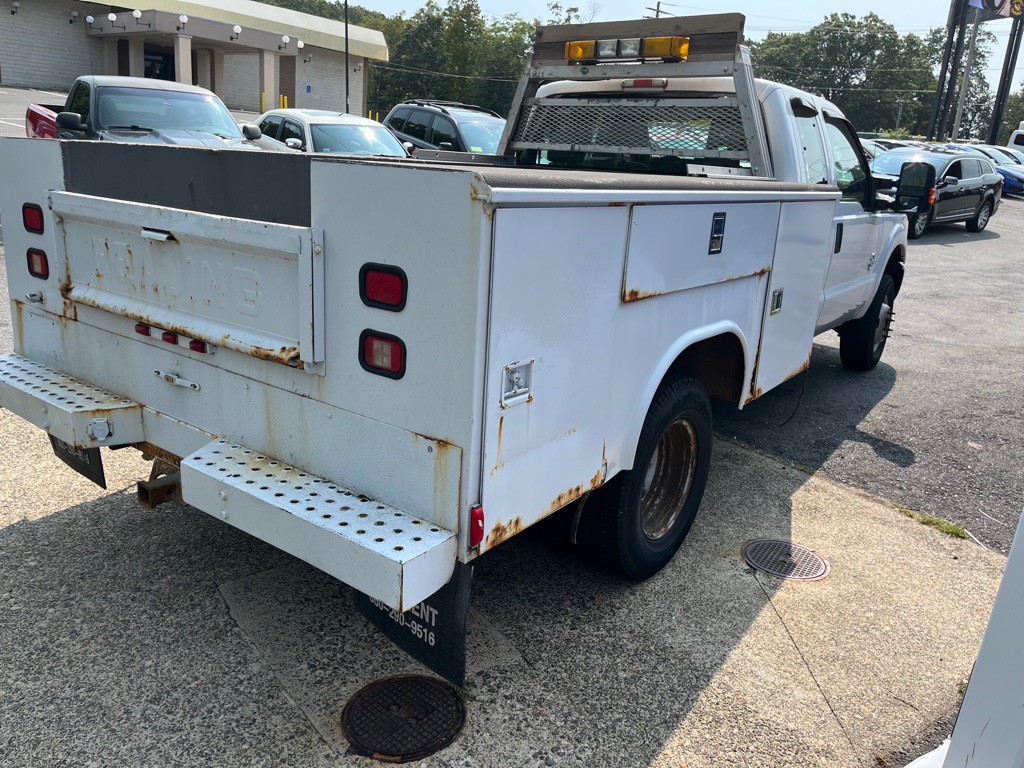 2011 Ford F-350 Image 7