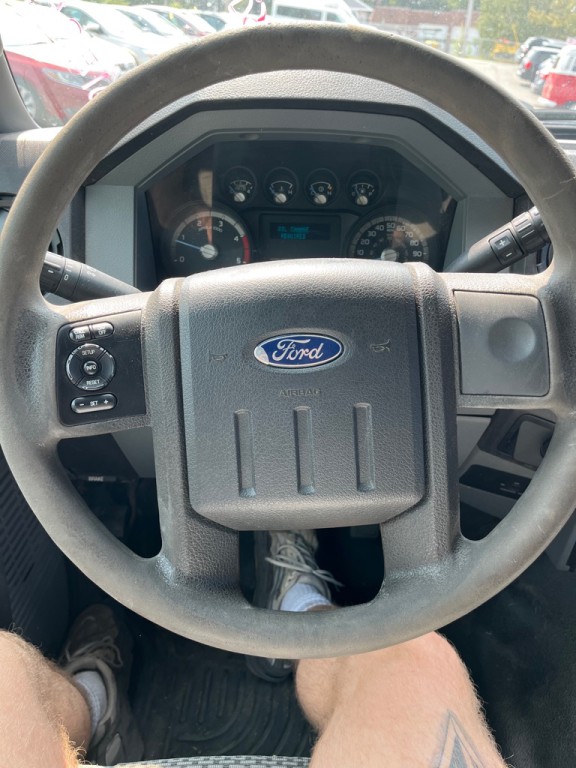 2011 Ford F-350 Image 14