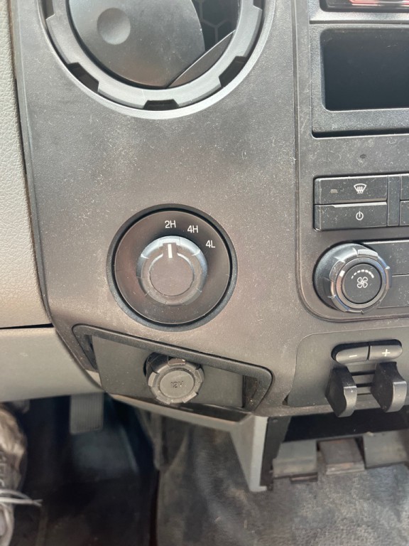 2011 Ford F-350 Image 18