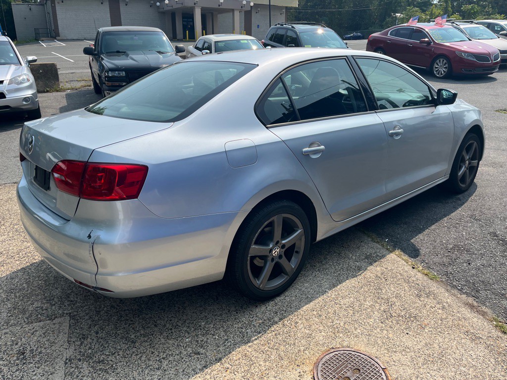 2013 Volkswagen Jetta Image 8