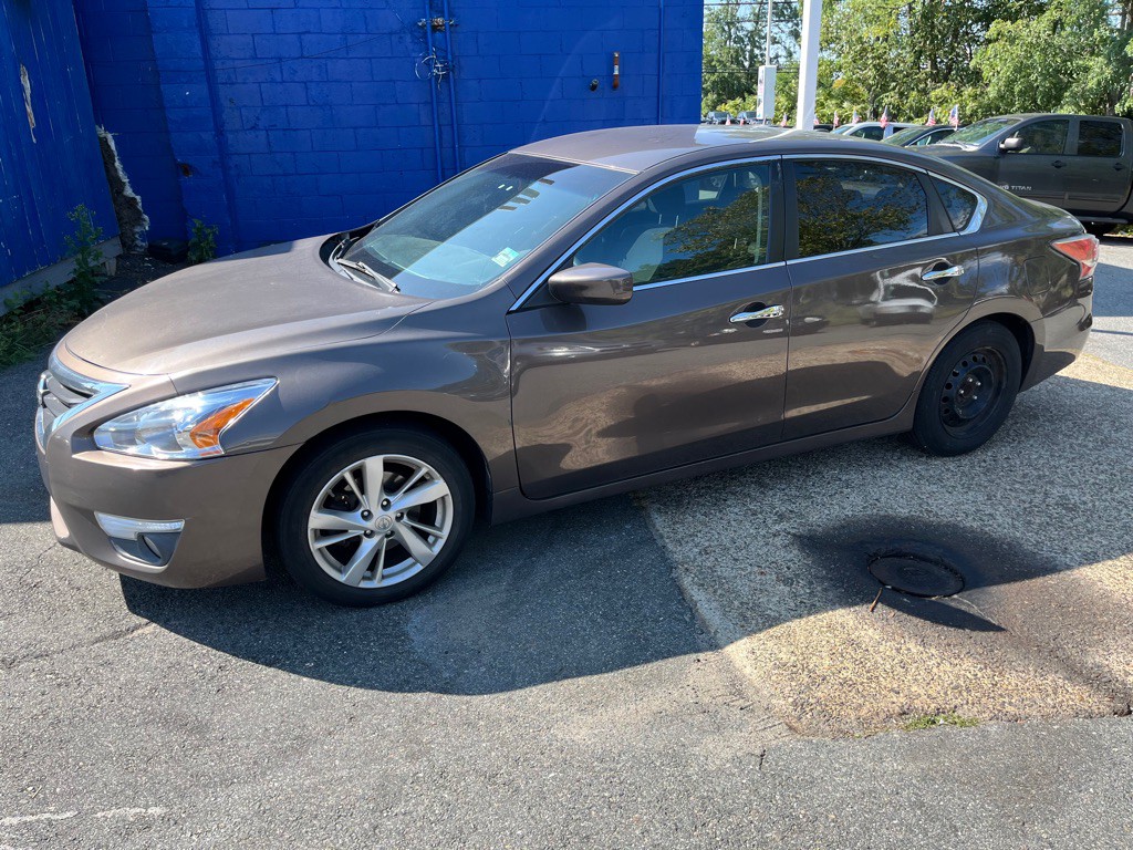 2015 Nissan Altima Image 1