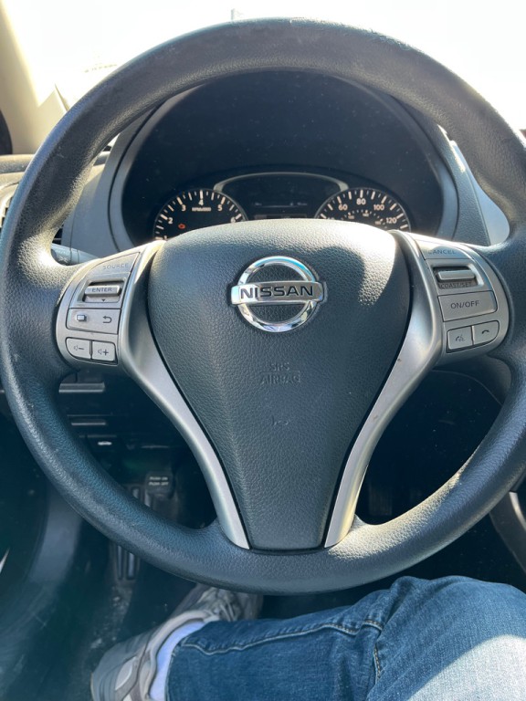 2015 Nissan Altima Image 39