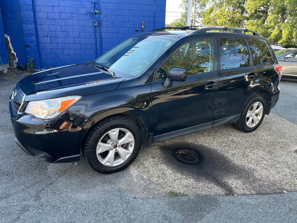 2015 Subaru Forester Image 1