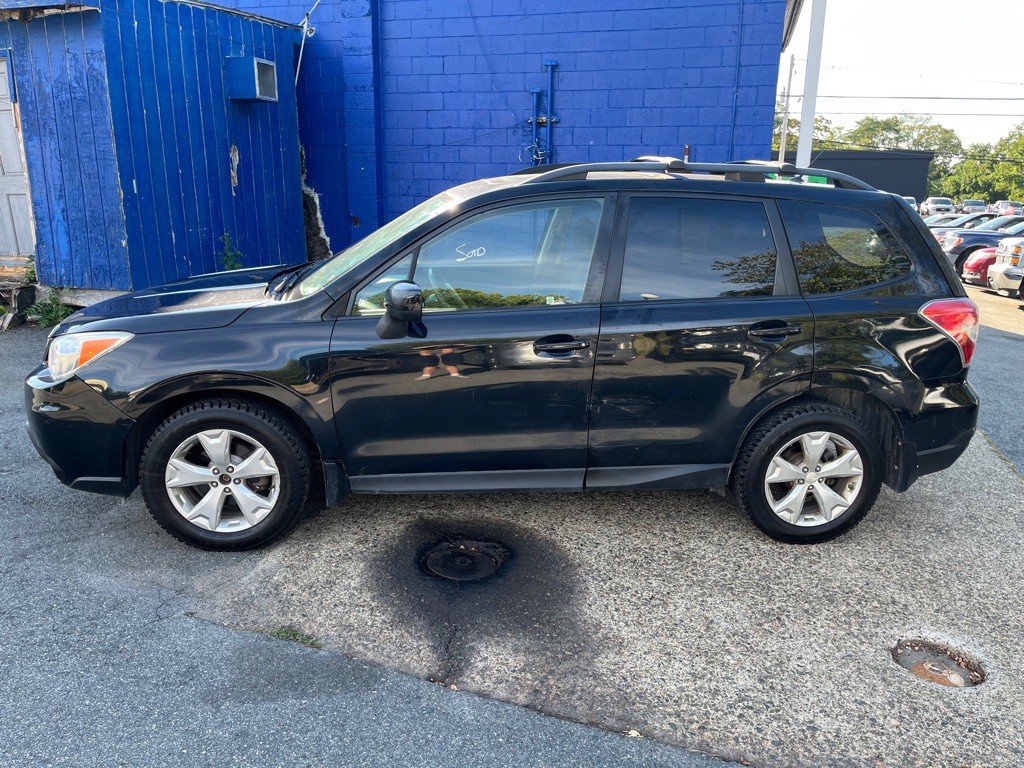2015 Subaru Forester Image 2