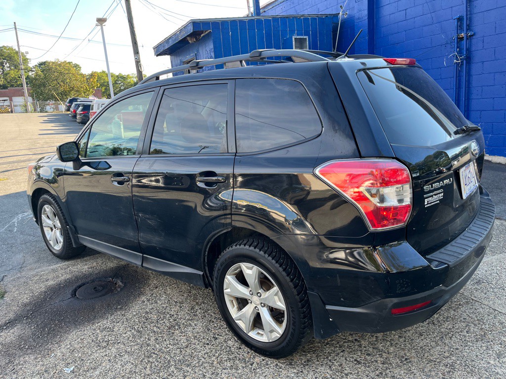 2015 Subaru Forester Image 9