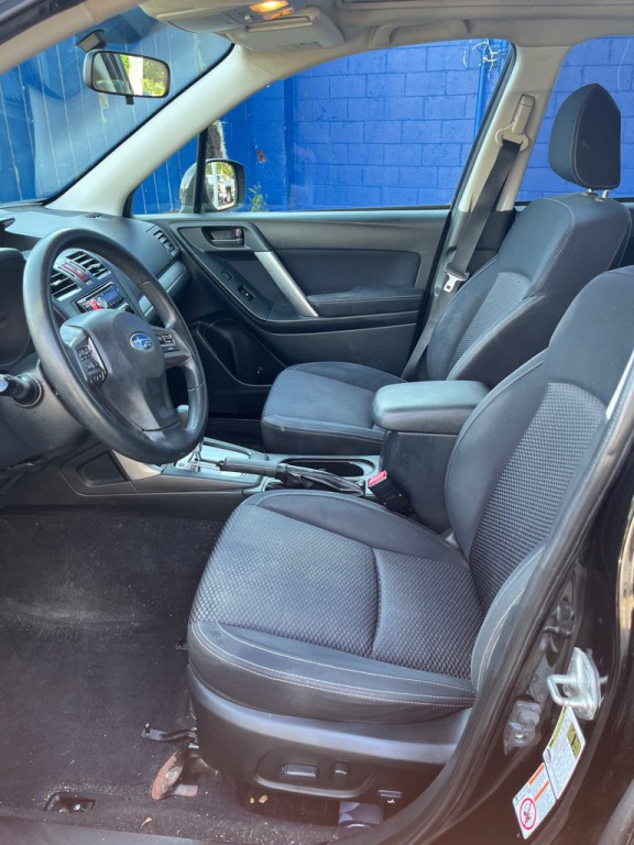 2015 Subaru Forester Image 10