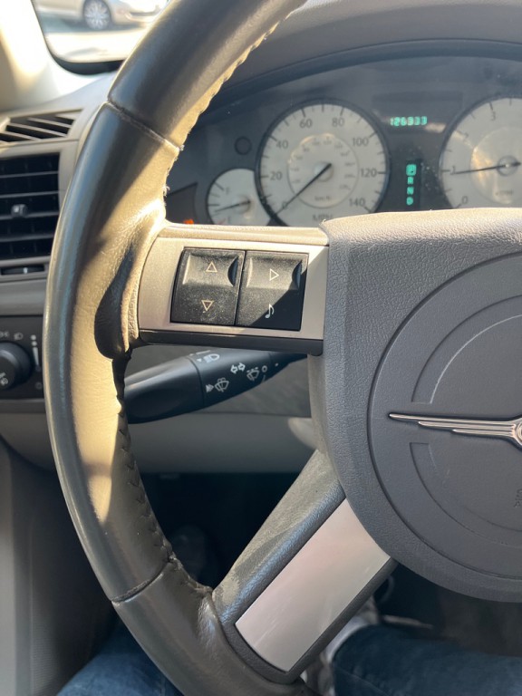 2010 Chrysler 300 Image 18