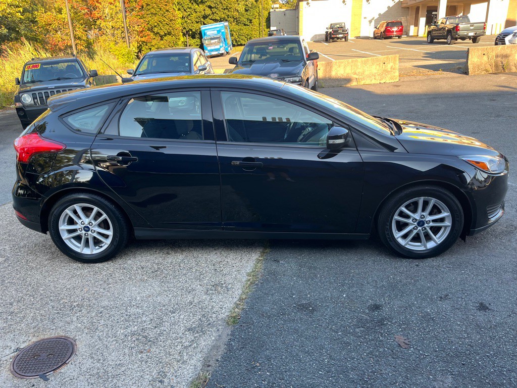 2016 Ford Focus Image 7