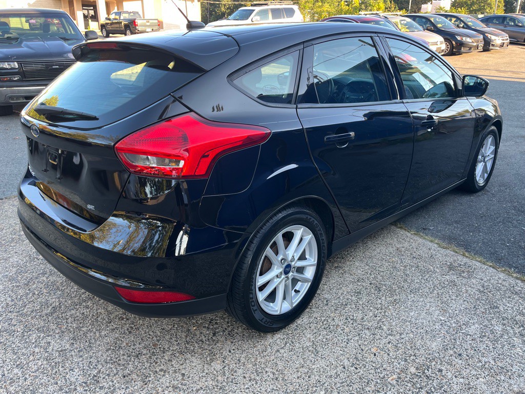 2016 Ford Focus Image 8