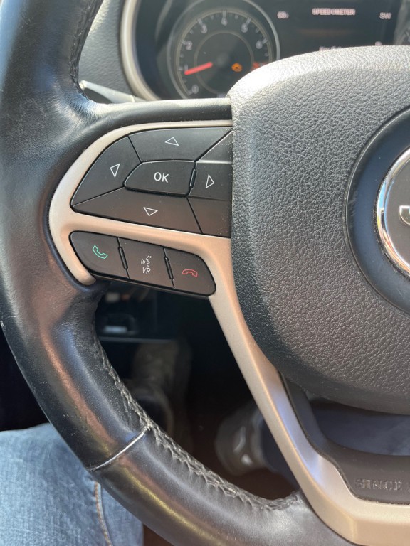2014 Jeep Cherokee Image 17