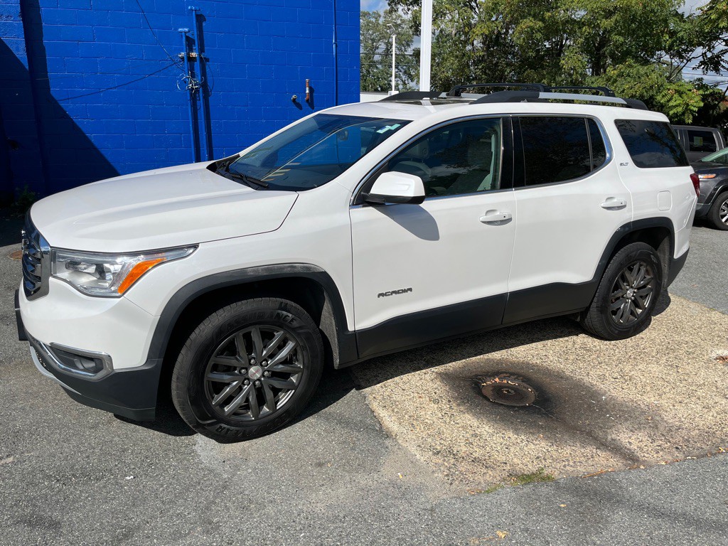 2017 GMC Acadia Image 1