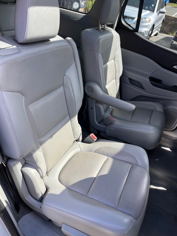 2017 GMC Acadia Image 14