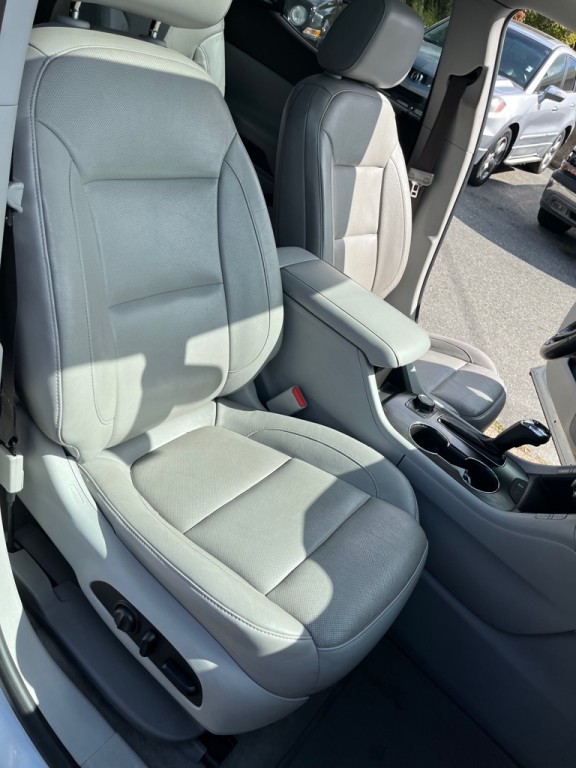 2017 GMC Acadia Image 16