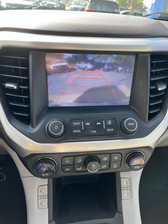 2017 GMC Acadia Image 27