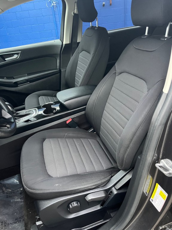 2017 Ford Edge Image 21