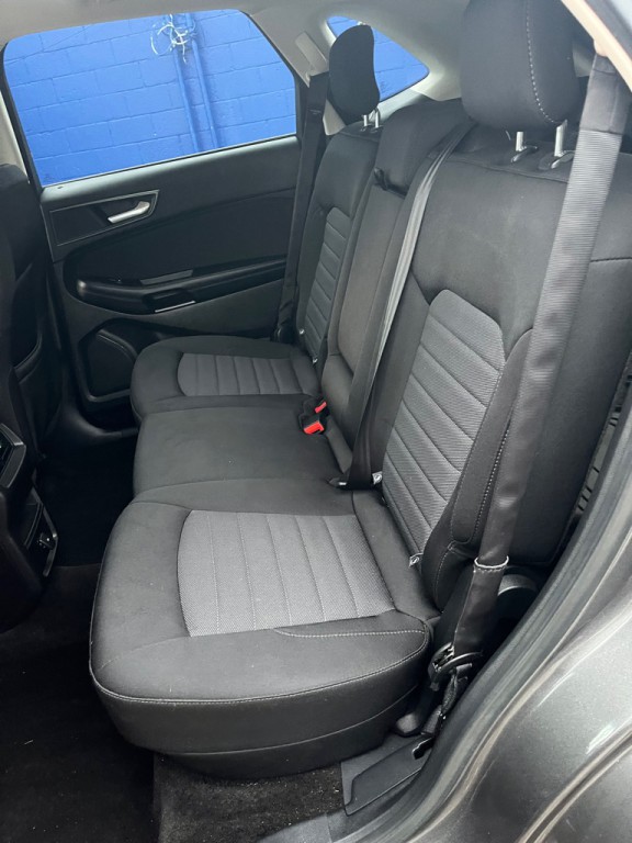 2017 Ford Edge Image 26